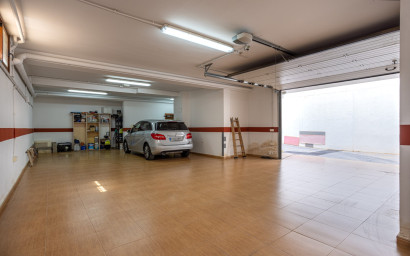 Resale - Villa -
Los Montesinos - La Herrada