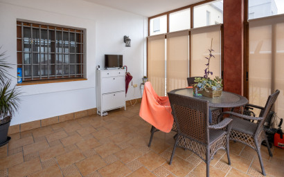 Resale - Villa -
Los Montesinos - La Herrada