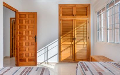 Revente - Villa -
Torrevieja - Urbanización San Luis