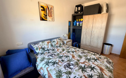 Herverkoop - Plat -
Hondón de los Fráiles