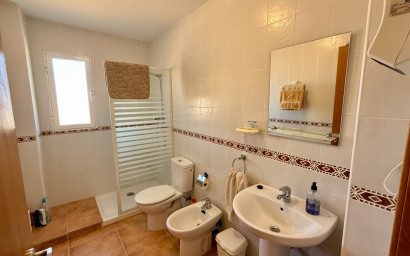 Herverkoop - Plat -
Hondón de los Fráiles