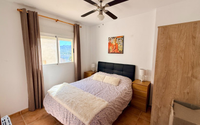 Herverkoop - Plat -
Hondón de los Fráiles