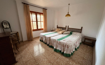 Herverkoop - Villa -
Sax