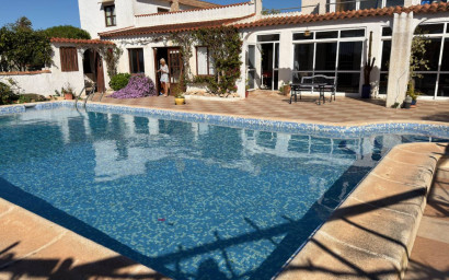 Revente - Maison de campagne -
Rojales