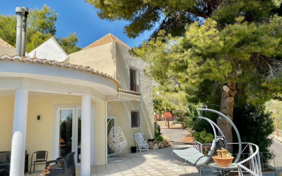 Resale - Villa -
Altea - Marina Baja