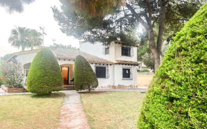 Revente - Villa -
Orihuela Costa - Punta Prima