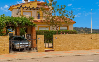 Resale - Villa -
Hondón de las Nieves - HONDON DE LAS NIEVES