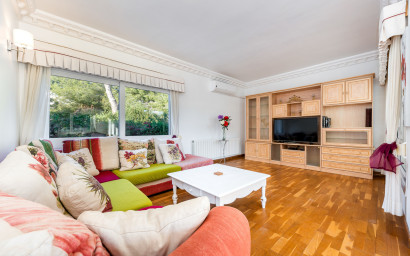 Resale - Villa -
Dehesa de Campoamor