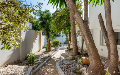 Resale - Villa -
Dehesa de Campoamor