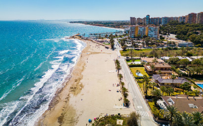 Resale - Villa -
Dehesa de Campoamor