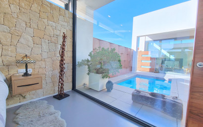 Herverkoop - Villa -
Los Alcazares