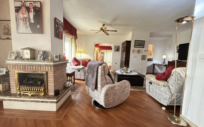 Herverkoop - Villa -
Campoamor - Las Ramblas