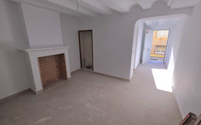 Revente - Maison mitoyenne -
Pinoso