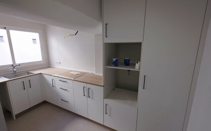 Revente - Maison mitoyenne -
Pinoso