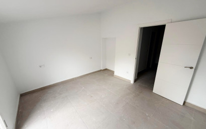 Revente - Maison mitoyenne -
Pinoso