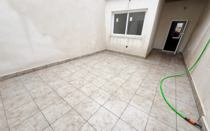 Revente - Maison mitoyenne -
Pinoso