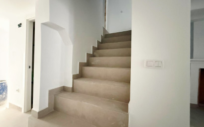 Revente - Maison mitoyenne -
Pinoso