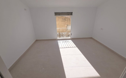 Revente - Maison mitoyenne -
Pinoso