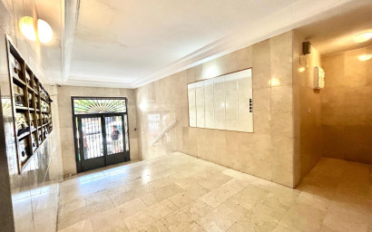 Resale - Apartment -
Torrevieja