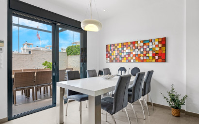 Resale - Villa -
Ciudad Quesada - Rojales