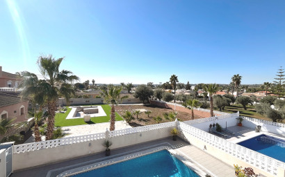 Resale - Villa -
Benijofar - Monte Azul