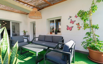 Resale - Apartment -
Alicante - Carolinas Altas