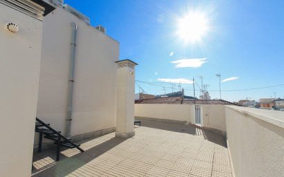Resale - Apartment -
Alicante - Carolinas Altas