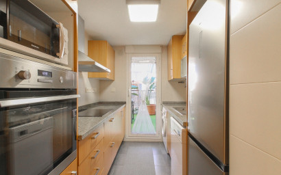 Resale - Apartment -
Alicante - Carolinas Altas