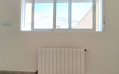 Revente - Maison mitoyenne -
Hondón de los Fráiles