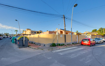 Resale - Townhouse -
Torrevieja - Los Balcones - Los Altos del Edén