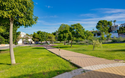 Resale - Townhouse -
Torrevieja - Los Balcones - Los Altos del Edén