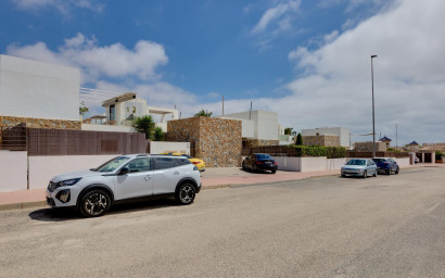 Resale - Townhouse -
Orihuela Costa - Lomas de Cabo Roig
