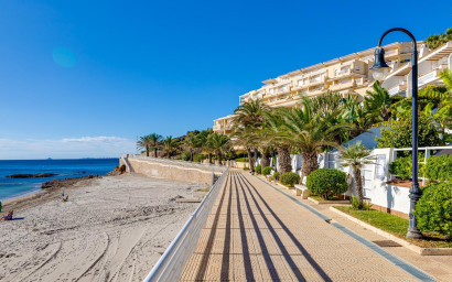 Resale - Townhouse -
Orihuela Costa - Lomas de Cabo Roig