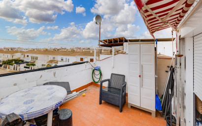 Herverkoop - Herenhuis -
Torrevieja