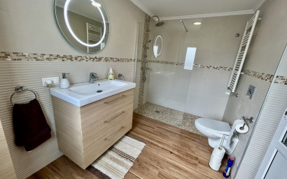 Resale - Villa -
Cabo Roig