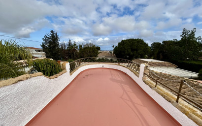 Resale - Villa -
Cabo Roig