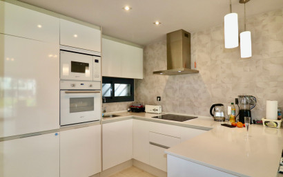 Resale - Apartment -
Guardamar del Segura - Guardamar - El Raso