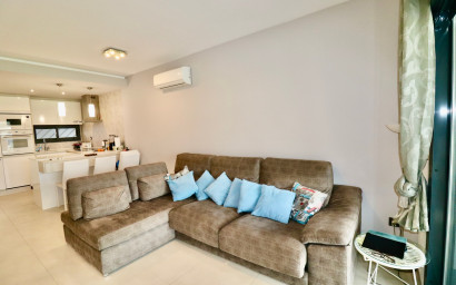 Resale - Apartment -
Guardamar del Segura - Guardamar - El Raso