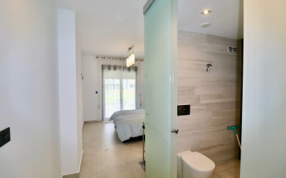 Resale - Apartment -
Guardamar del Segura - Guardamar - El Raso