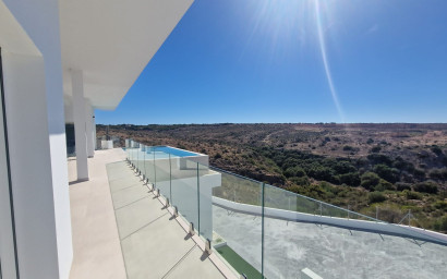 Resale - Villa -
La Marina