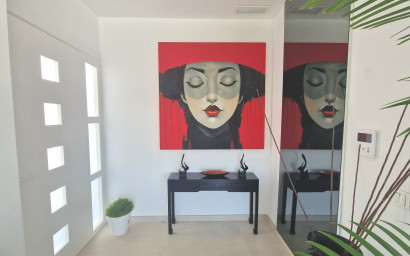 Resale - Villa -
La Marina