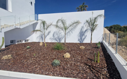 Resale - Villa -
La Marina