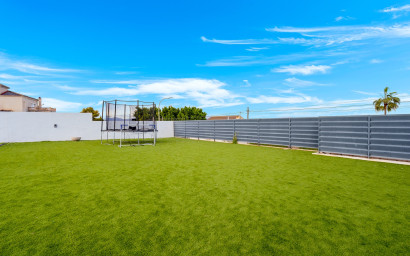 Resale - Villa -
Algorfa - Lomas De La Juliana