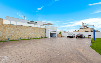 Resale - Villa -
Algorfa - Lomas De La Juliana