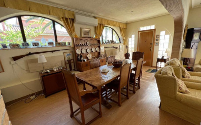 Resale - Villa -
Cabo Roig