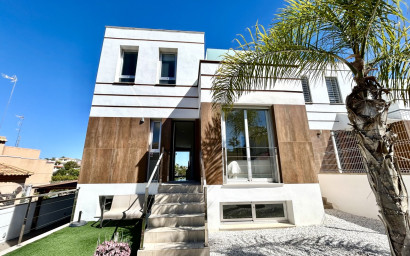 Revente - Villa -
Villamartín