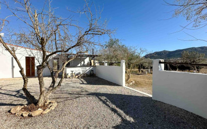 Resale - Villa -
Sax