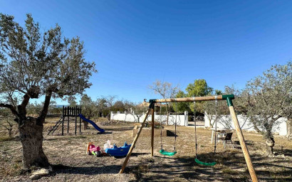 Resale - Villa -
Sax