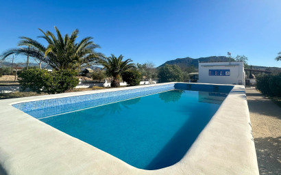 Resale - Villa -
Sax