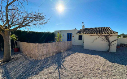 Resale - Villa -
Sax